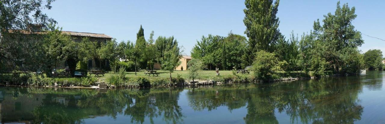 Mas Le Pont Des Aubes Bed & Breakfast LʼIsle-sur-la-Sorgue Eksteriør bilde